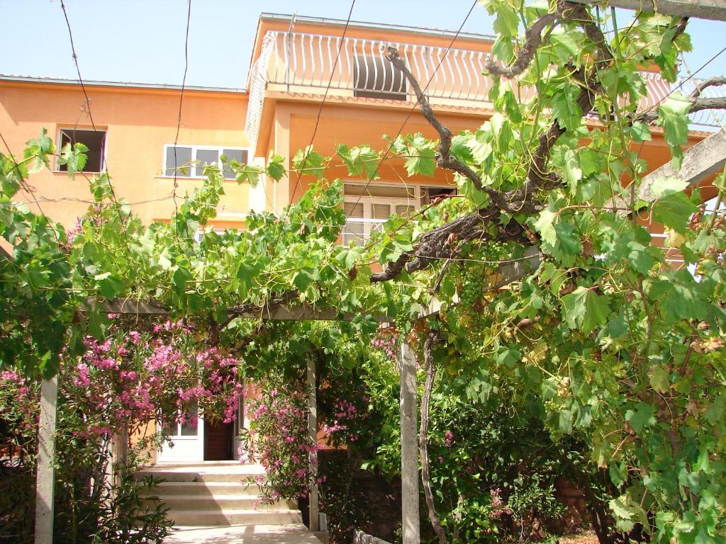 Apartments Jerković Stari Grad  Buitenkant foto